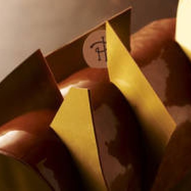 ピエール・エルメ・パリ｜PIERRE HERM&Eacute; PARIS