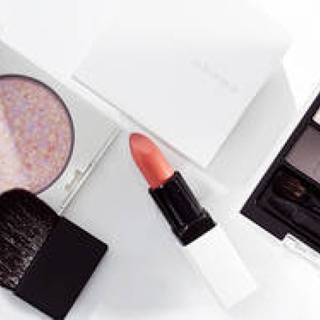 SUQQU｜スック2010春夏「貴透（KISUI）」メイクアップ