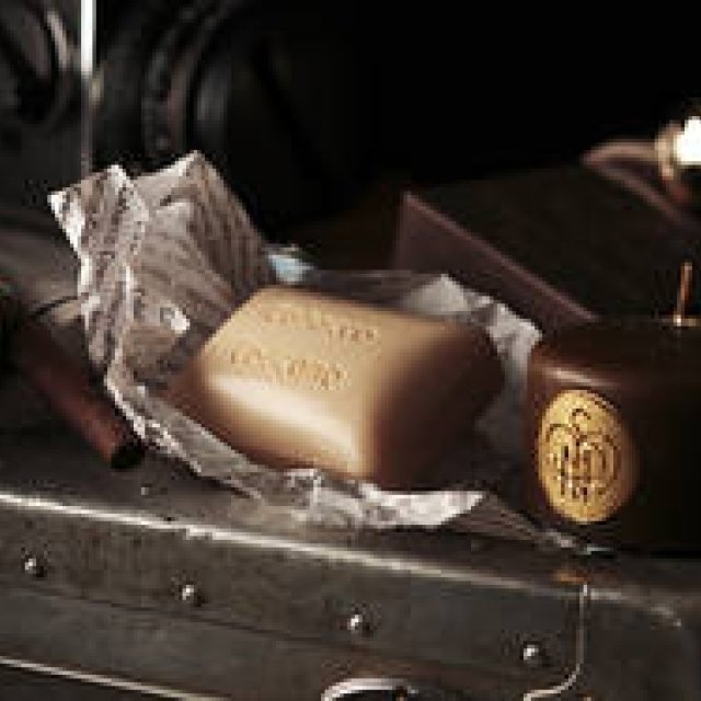 サンタ・マリア・ノヴェッラ｜「トバッコ・トスカーノ」にソープとアロマキャンドルが登場