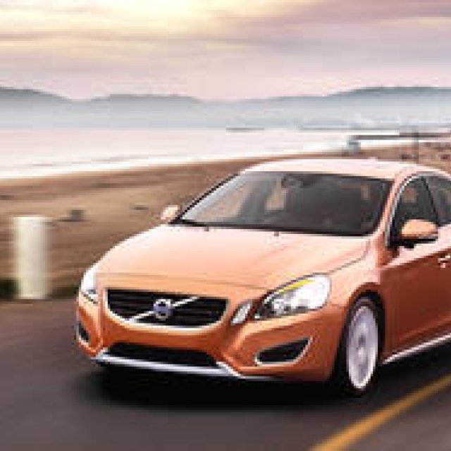 VOLVO S60｜安全性、デザインともに新世代へ