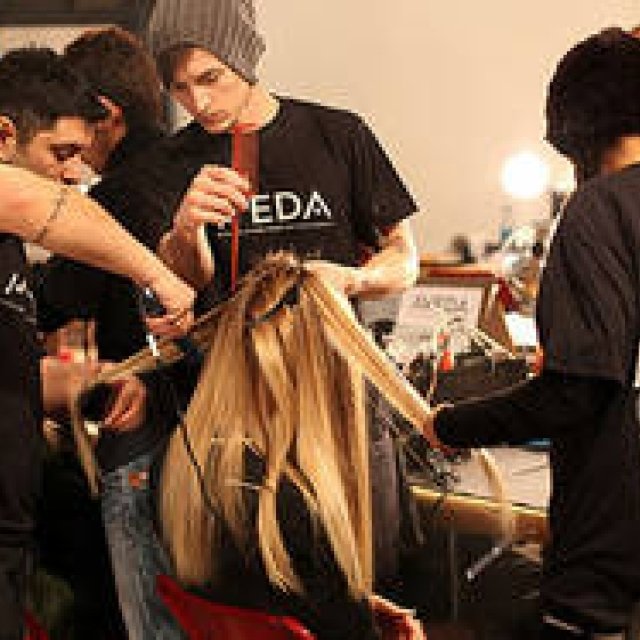 AVEDA｜ロダルテ2010年秋冬コレクションの「少女のようなつややかなスタイル」