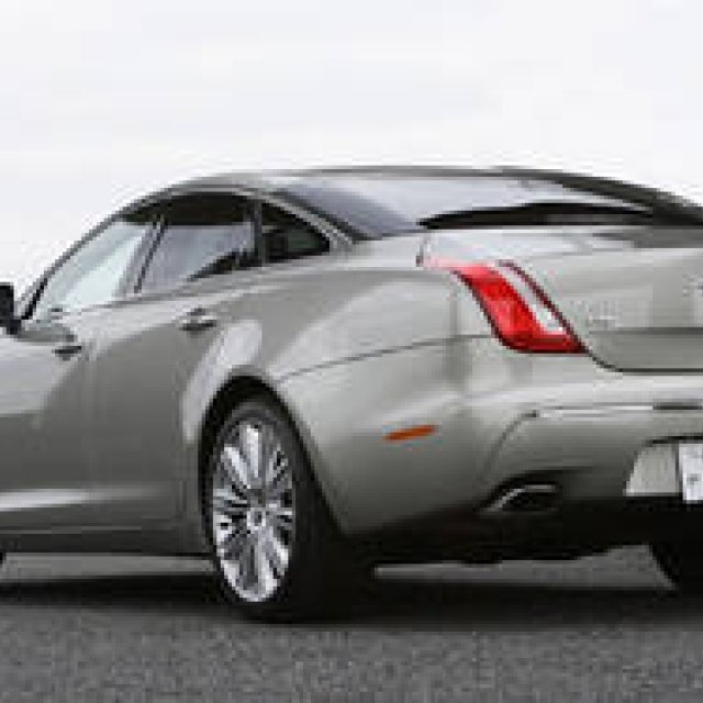 Jaguar XJ｜4ドアサルーンXJがフルモデルチェンジ
