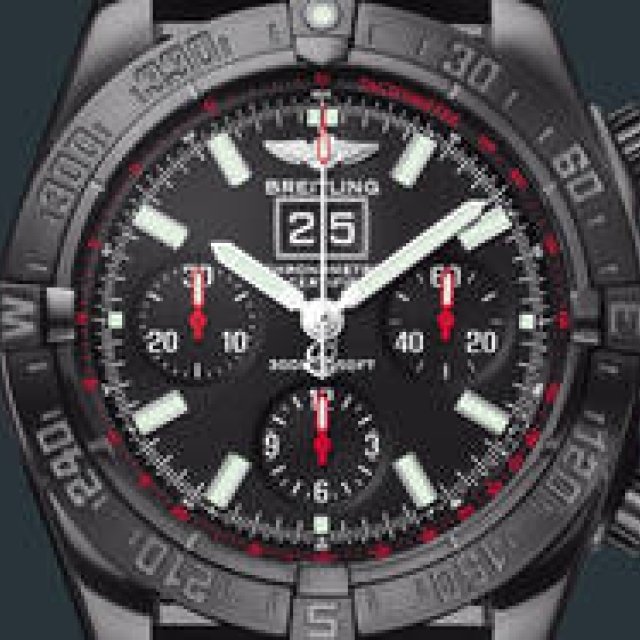 BREITLING｜ブラックバード・ブラックスチール