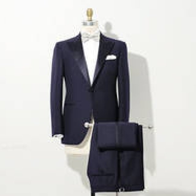 UNITED ARROWS｜6月のパーティーシーズンに、ダークネイビーのタキシード