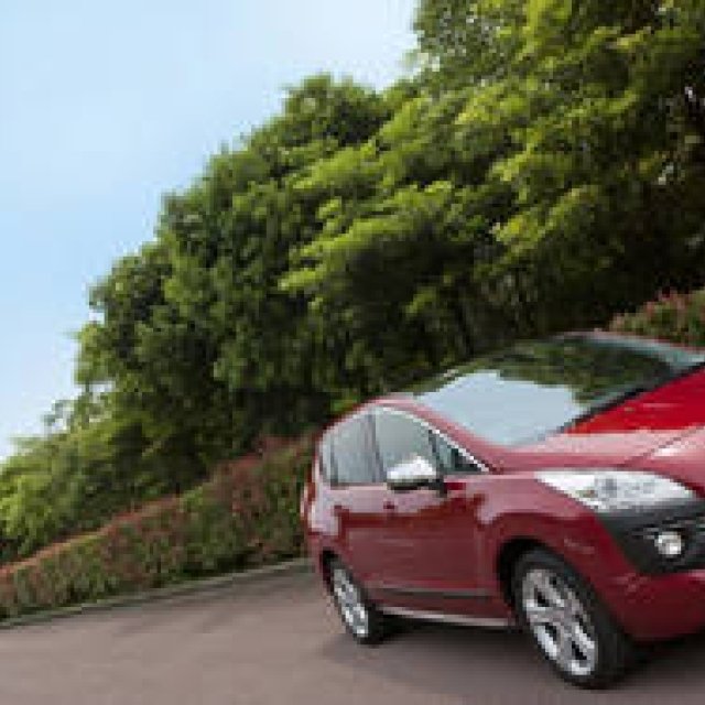 PEUGEOT 3008｜プジョー 3008 Impression　｜　すべてが新鮮なマルチパーパス車