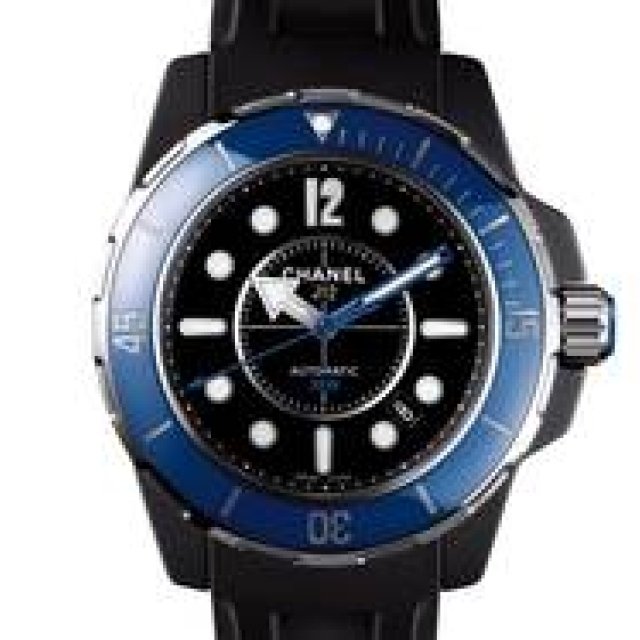 CHANEL｜「J12 MARINE」のアンバサダー