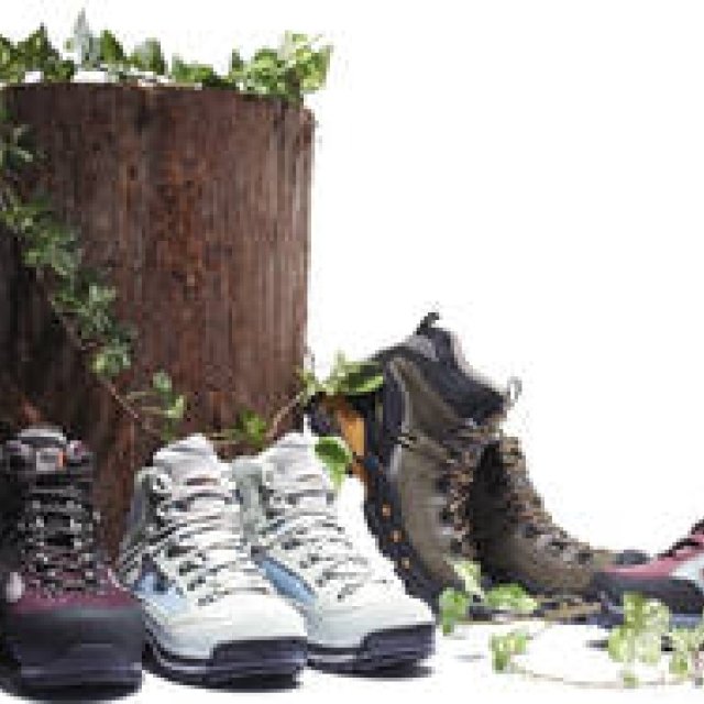 トレッキング特集|アイテムカタログ 「シューズ編」