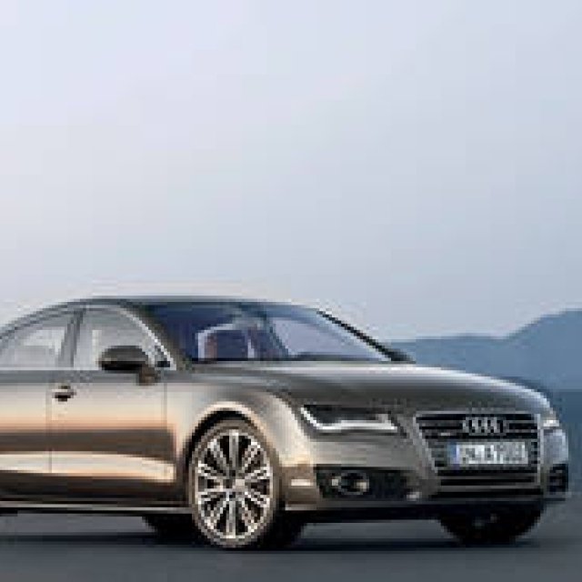Audi A7 Sportback｜A6以上、A8未満の5ドアクーペ