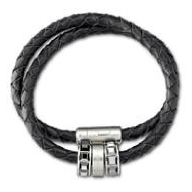 スワロフスキー｜ブラック・クリスタルのメンズジュエリー登場