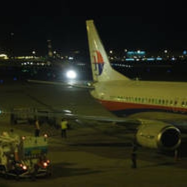 ホンマタカシ × リコーGXR　「トランジット」