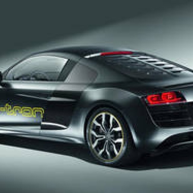 Audi R8 e-tron｜アウディ R8 eトロン