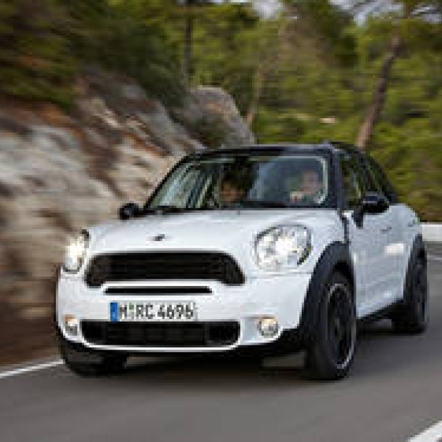 MINI CROSSOVER｜ミニ クロスオーバー 販売開始