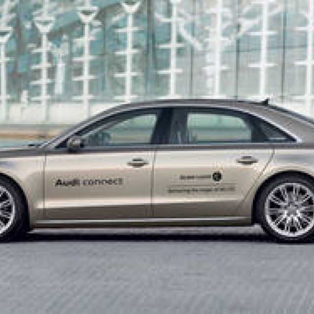 Audi A8｜アウディ A8 モバイルシステム導入のプロトタイプ