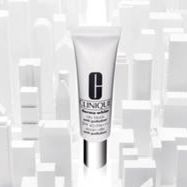 CLINIQUE｜大気汚染からも肌を守る薬用美白UVベースが誕生！