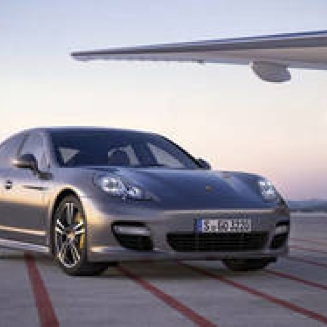 Porsche Panamera turbo S｜ポルシェ パナメーラ ターボS あらたな旗艦モデル