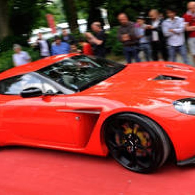 ASTON MARTIN V12 Zagato｜アストンマーティン V12 ザガート 50年を象徴するクルマ