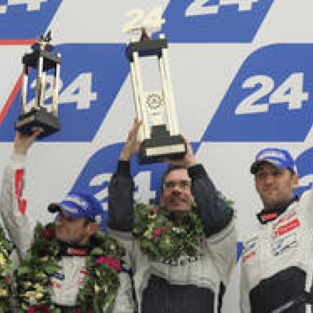 Peugeot｜ル・マン24時間、13.854秒差で惜しくも2位！