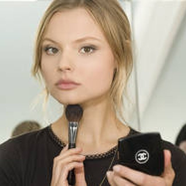 CHANEL｜「シャネル2011－2012年クルーズコレクション」メイクアップにクローズアップ！