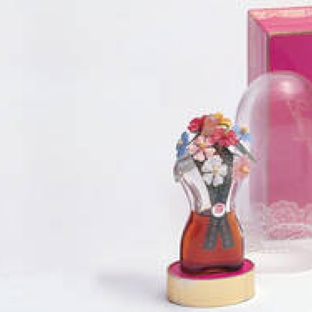 POLA MUSEUM ANNEX｜香りの変遷も楽しめる「香りをイメージする香水瓶展」開催