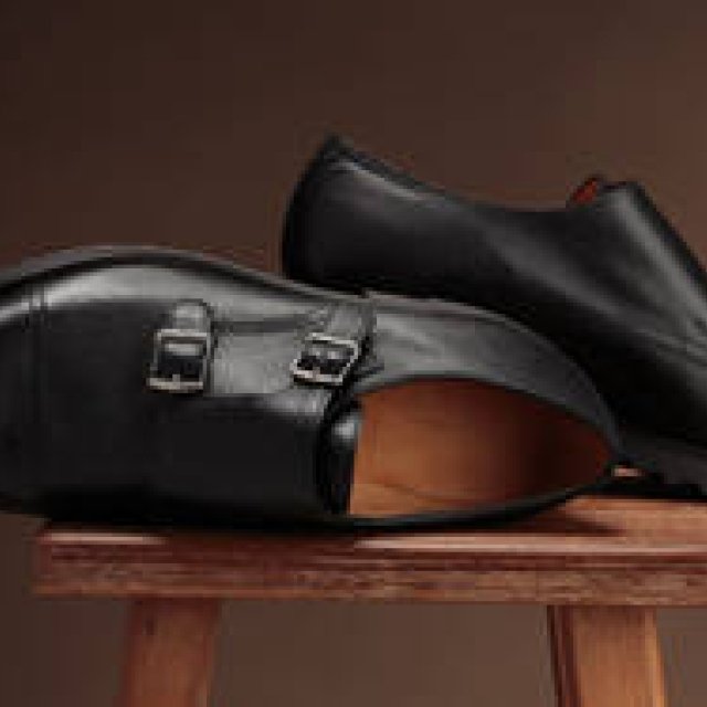 JOHN LOBB│“ディープブルー”が美しい日本限定モデル