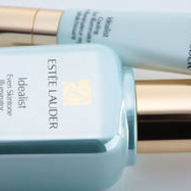 ESTEE LAUDER｜つけた瞬間から明るい肌“肌色専用美容液”誕生