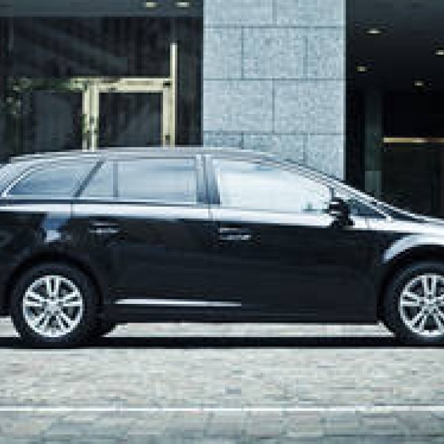 Toyota Avensis｜トヨタ アベンシス ： A European Life Style CHAPTER 2