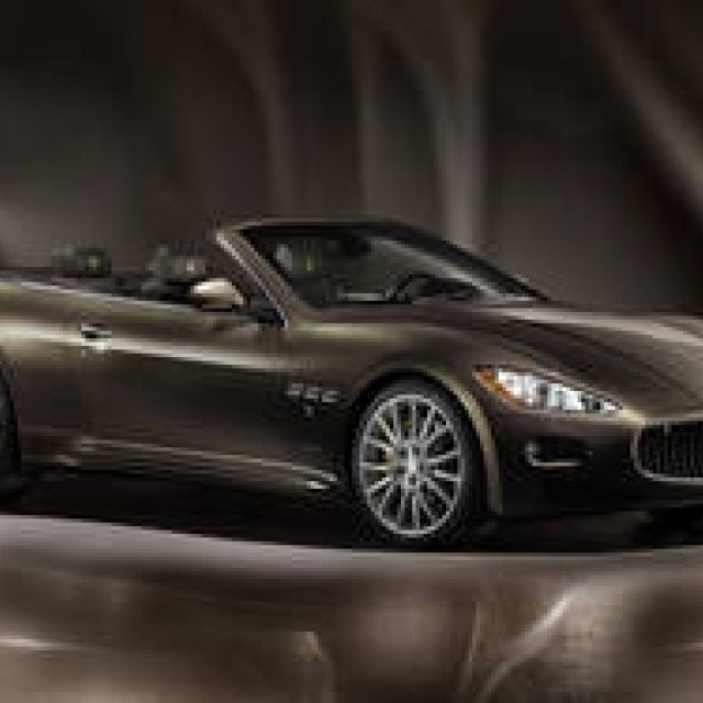 MASERATI GranCabrio FENDI　フェンディとのコラボレーションカー