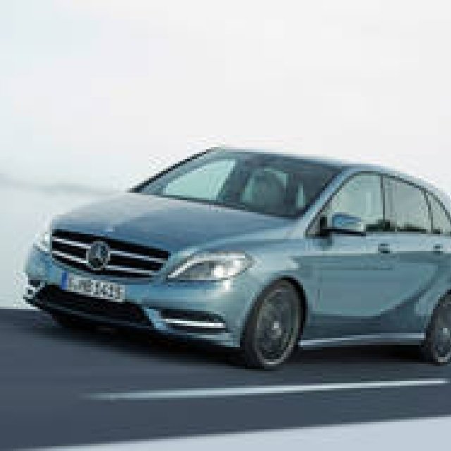 Mercedes-Benz B-Class　2012年モデル登場