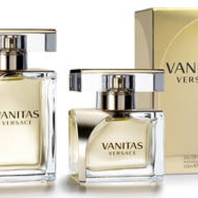 VERSACE｜フェミニンなうぬぼれが香る新フレグランス「VERSACE VANITAS」