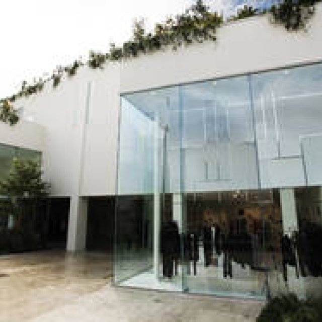 CoSTUME NATIONAL｜日本における新しい旗艦店オープン！　新生コスチューム・ナショナルの革新