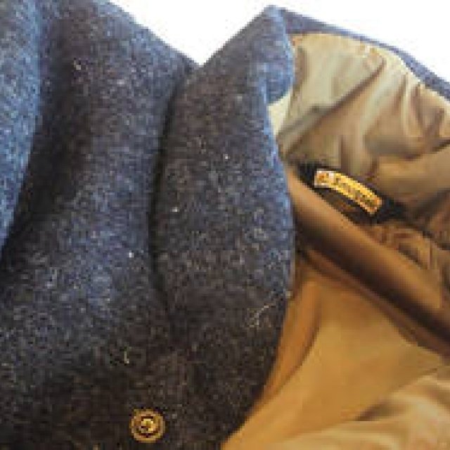 Amazon.co.jp｜英国の老舗「Snugpak」別注ダウンベスト 生産数量完全限定