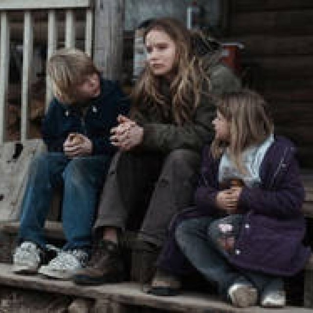 MOVIE｜サンダンス映画祭グランプリ＆脚本賞2冠『ウィンターズ・ボーン』