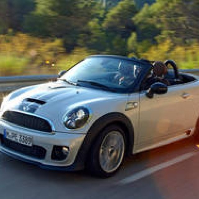 MINI クーペにつづく市販車史上初のロードスターが登場｜MINI