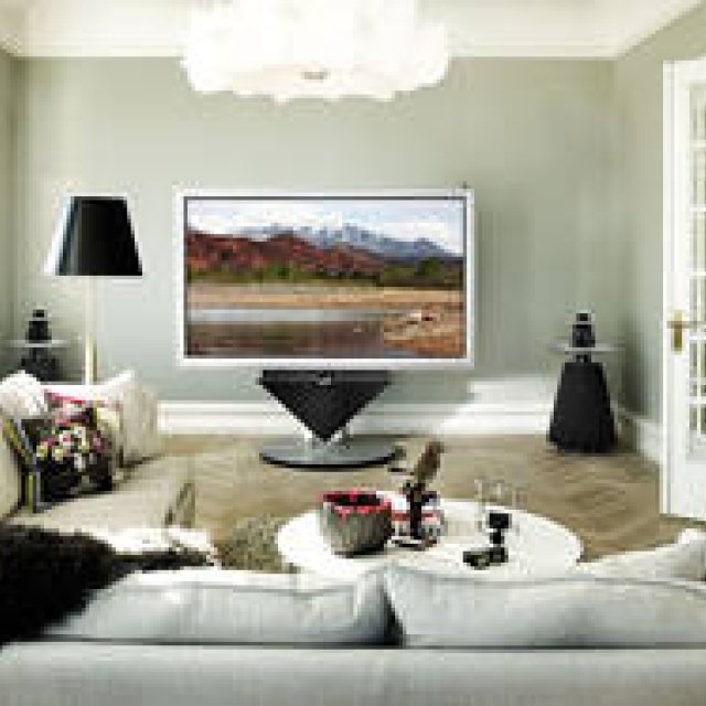 Bang&Olufsen｜3D機能搭載85インチプラズマテレビ「BeoVision 4-85」