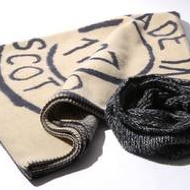 VULCANIZE LONDON｜「ジョンストンズ」から届いたギフトアイテム