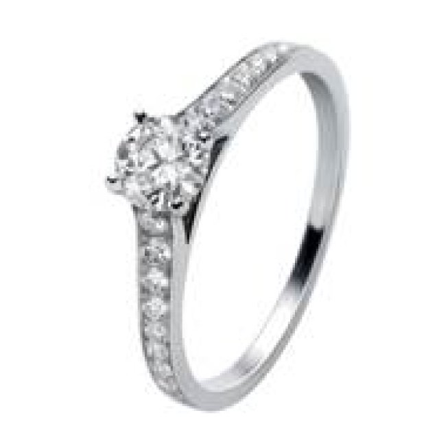 Van Cleef & Arpels｜エンゲージリングのオーダーメイド、「ユア ポエティック セッティング」をスタート