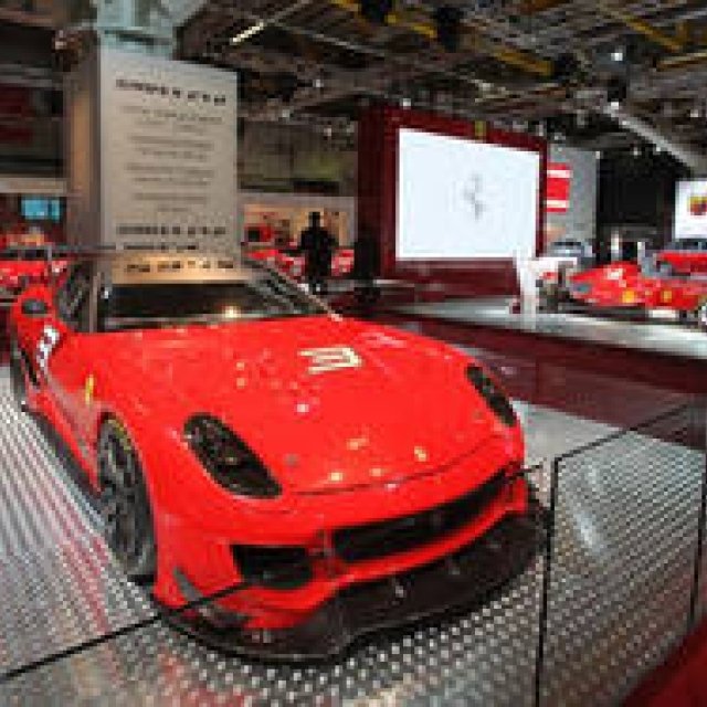 フェラーリ 599XXのエボリューションパッケージを世界初公開｜Ferrari