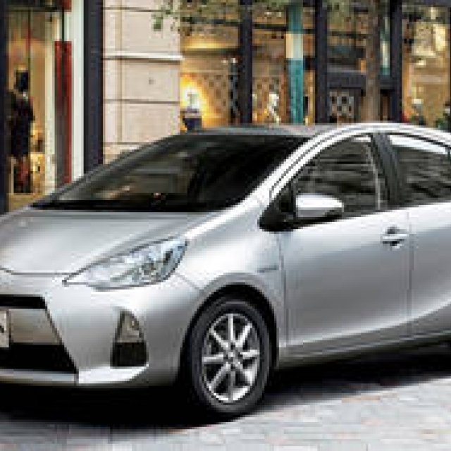 プリウスの弟分「アクア」がデビュー！｜トヨタ アクア｜TOYOTA AQUA