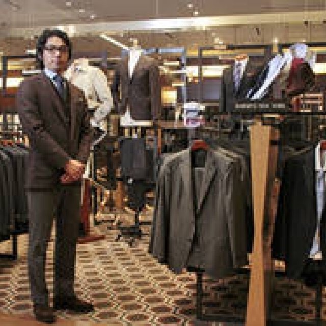 BARNEYS NEW YORK｜2011-12 冬のウォームビズ特集 「バーニーズ　ニューヨーク銀座店」清家光平