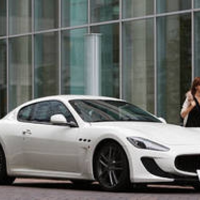 清水久美子が最強のマセラティに試乗｜MASERATI