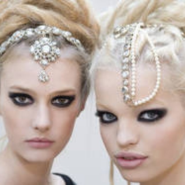 CHANEL｜2011-12 シャネル メティエダール・コレクション「パリ-ボンベイ」メイクアップ