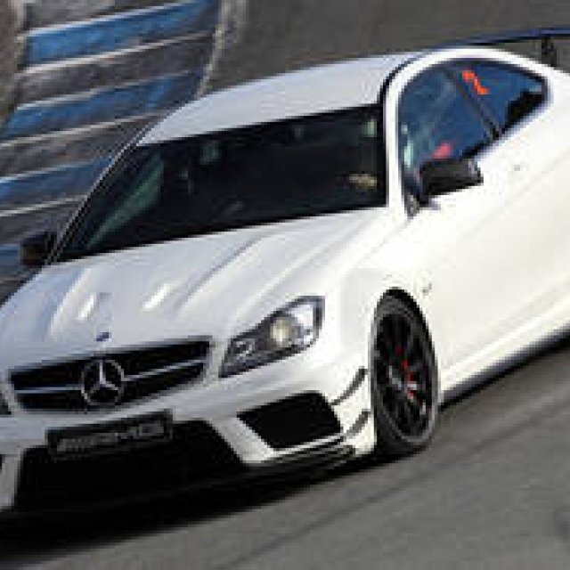 メルセデス・ベンツ C63 AMG クーペ ブラックシリーズに試乗