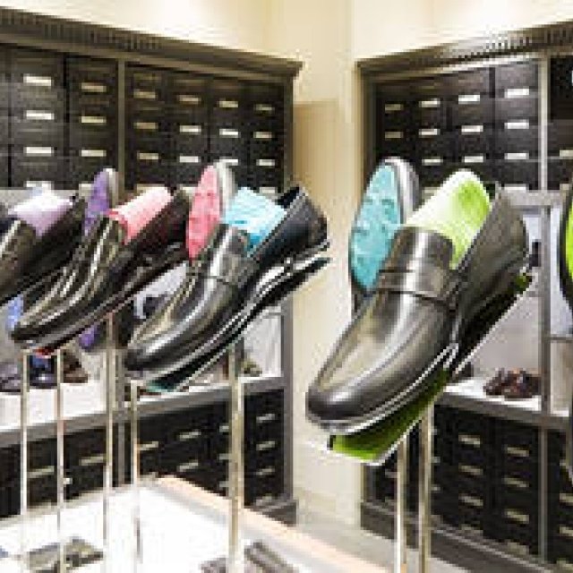 HARRYS OF LONDON｜ポップカラーのソールが目印の英国靴に注目