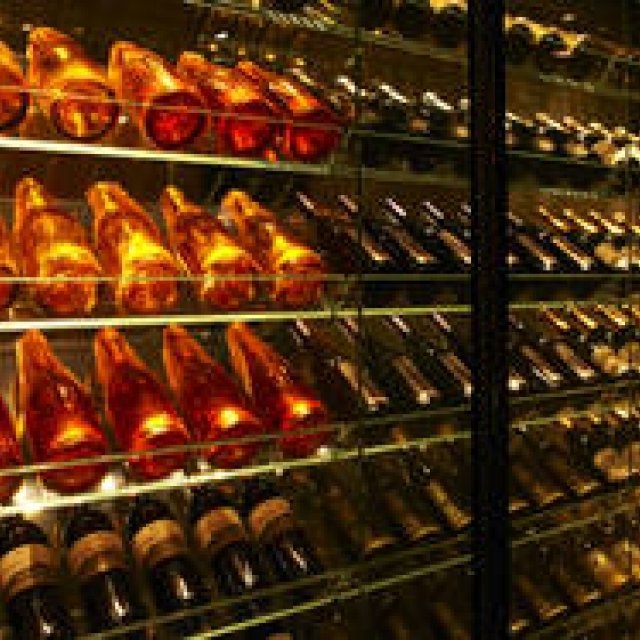 EAT｜『アルマーニ / リストランテ』にワインラウンジがオープン！