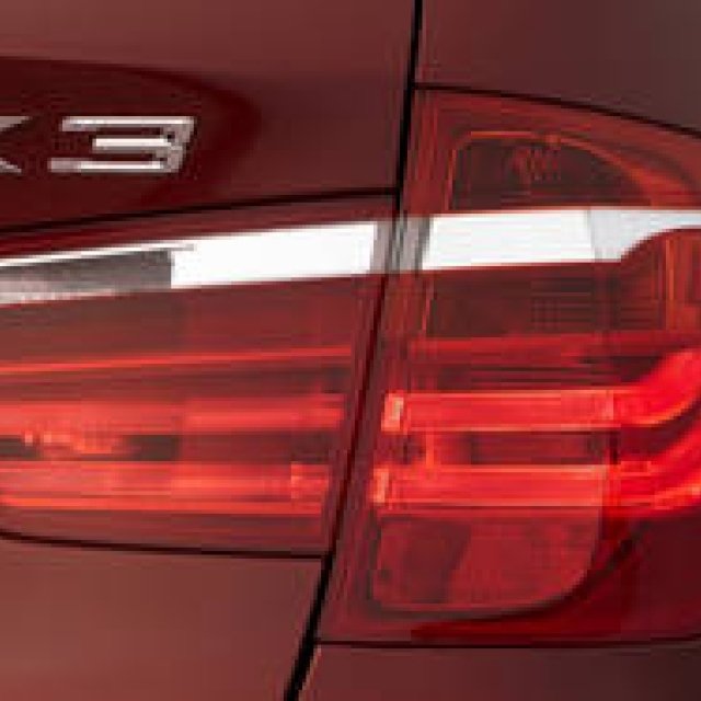 X3の仕様変更およびX5の追加パッケージを発表｜BMW