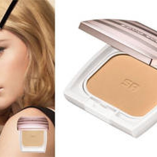 SONIA RYKIEL｜クリアな“魅せ肌”をかなえる新パウダーファンデーション