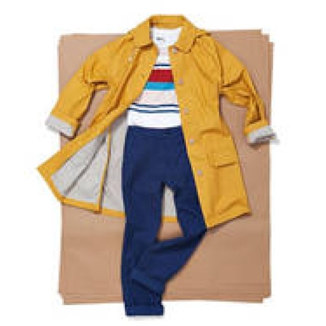 MARGARET HOWELL｜MHL.のビジュアルボードが、JR新宿駅内に出現