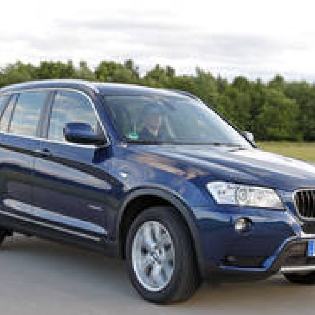 X3に2リッターターボエンジンを搭載したX3 xDrive20iを設定｜BMW