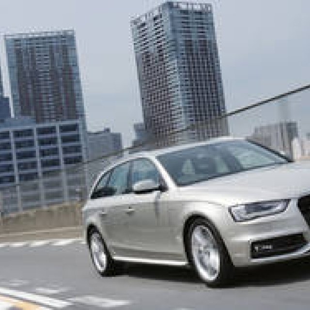 アウディA4に試乗｜Audi