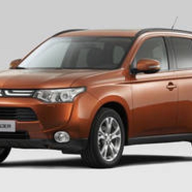 三菱、新型「アウトランダー」をアジア初披露！｜MITSUBISHI MOTORS